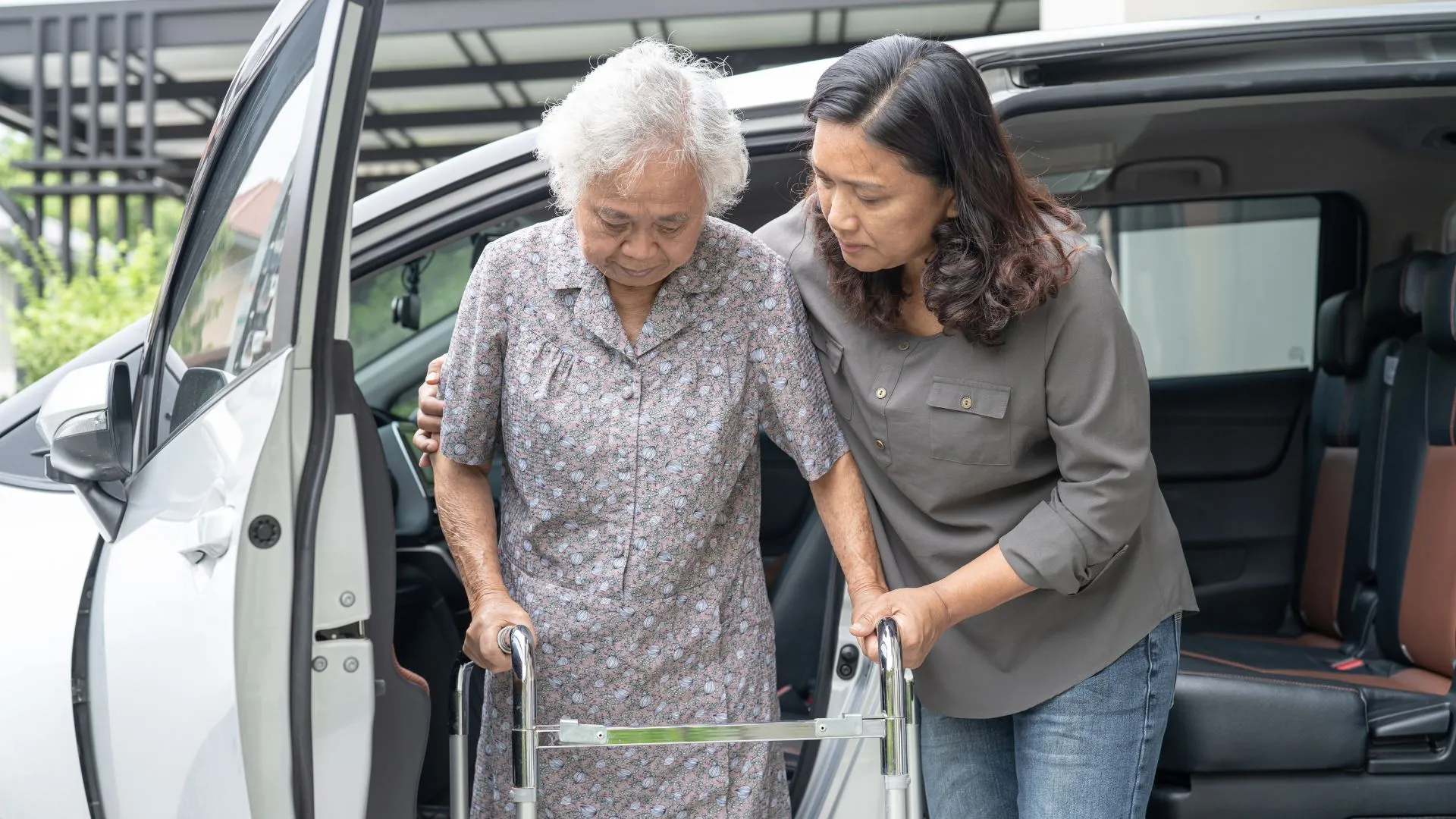 Common Causes and Risk Factors of Multiple Sclerosis (MS)